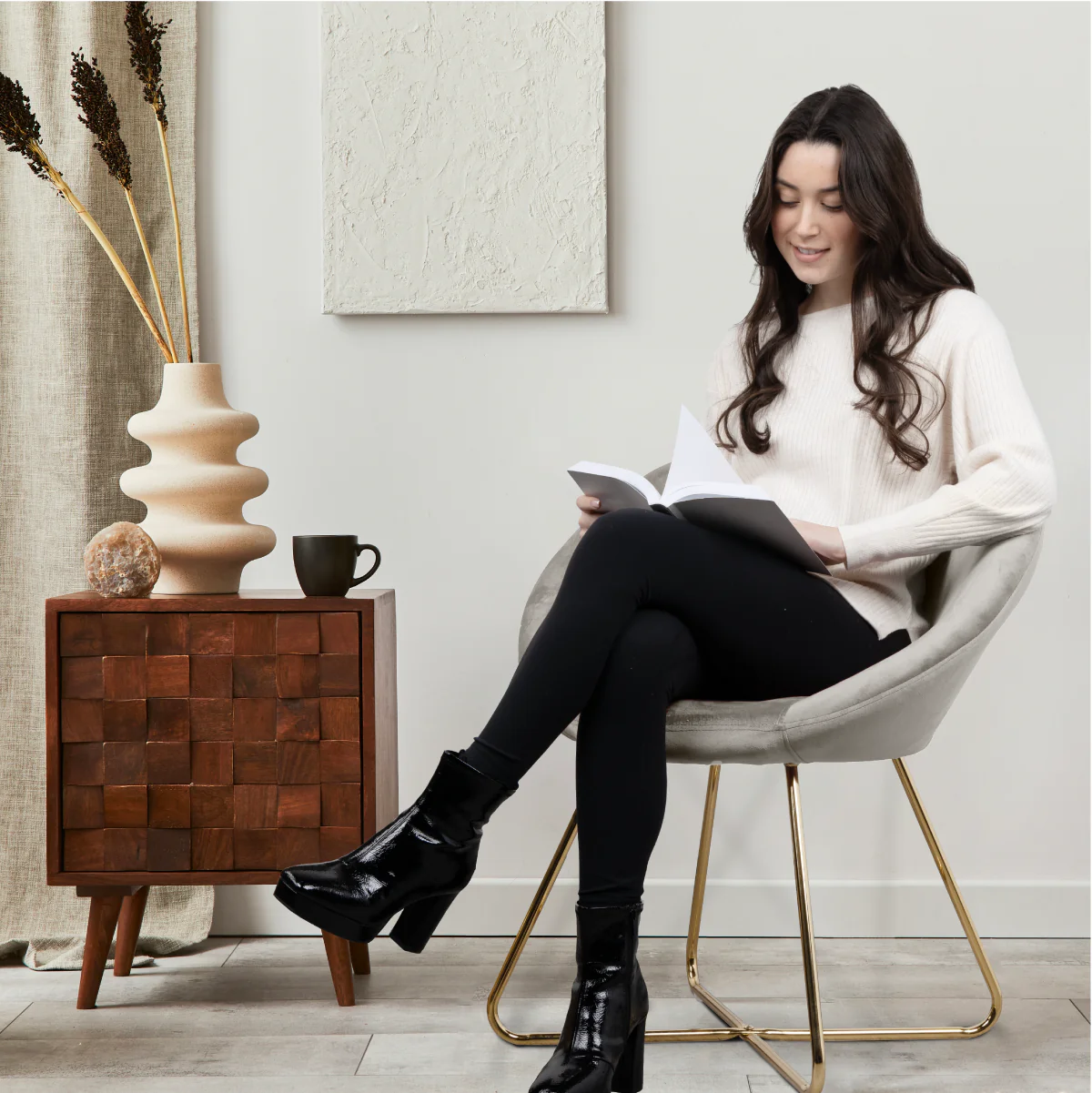 Circle Velvet Accent Chair - Image 3